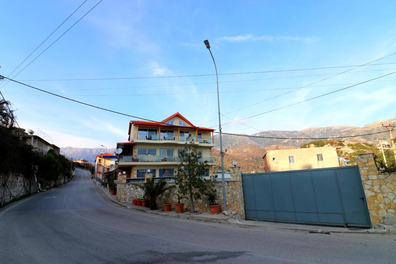 Fegi Rooms Himare Esterno foto