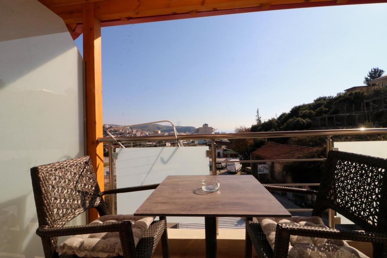 Fegi Rooms Himare Esterno foto