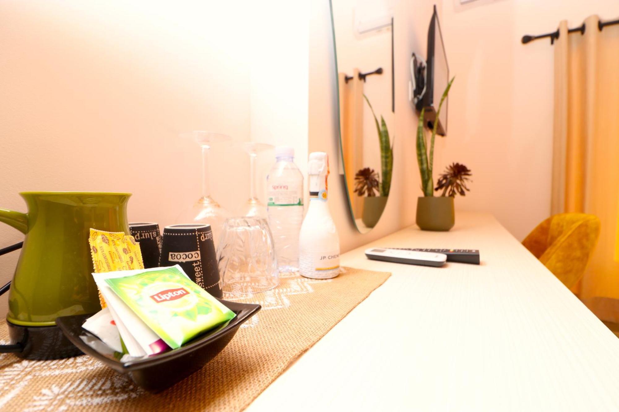 Fegi Rooms Himare Esterno foto